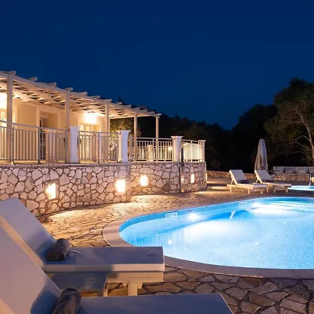 Ionian Mansion * Antipata (Erisos)